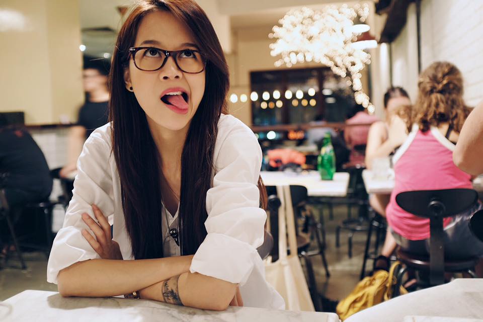 Cô cũng chính là bạn gái cũ của Toàn Shinoda.